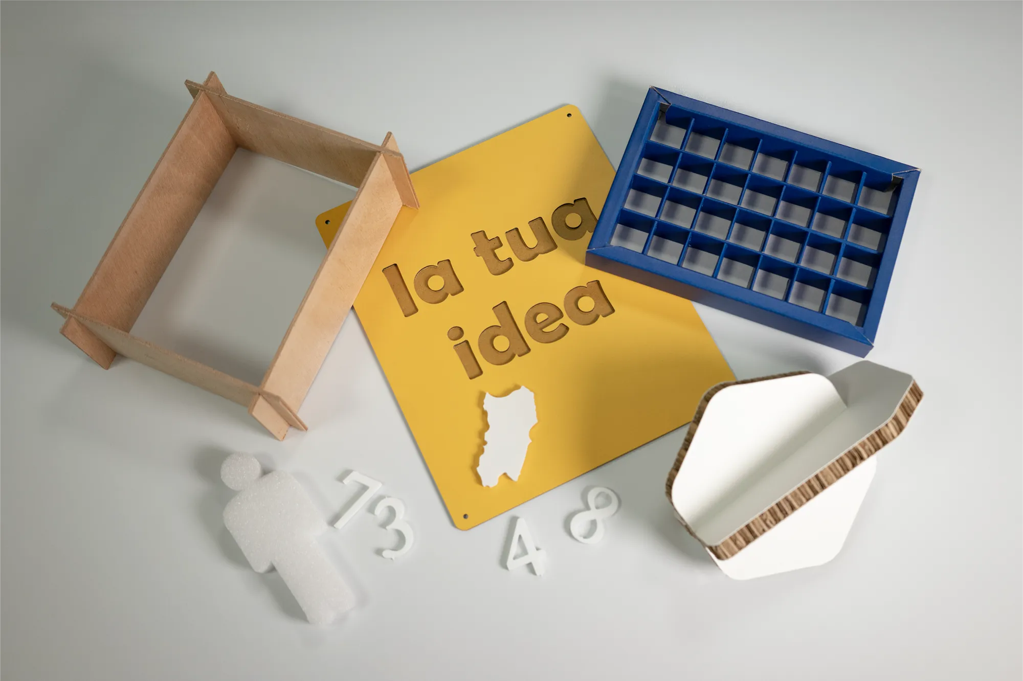 Taglio CNC per packaging personalizzato